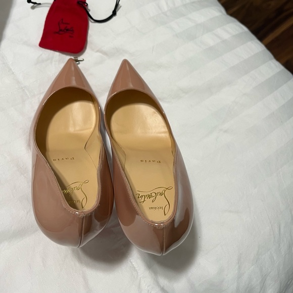 Red bottoms - Picture 1 of 7